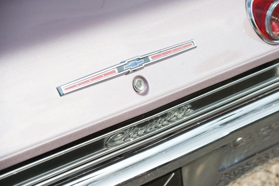  Chevrolet Impala SS 396 Convertible 1965 года  (фото 21 из 29)
